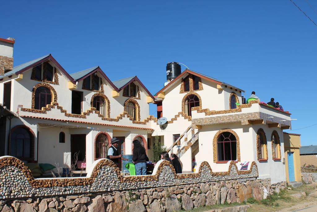 Hostal Jallalla Comunidad Yumani 外观 照片