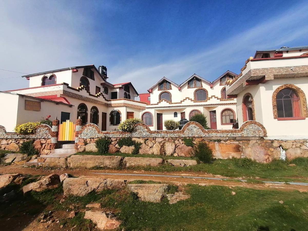Hostal Jallalla Comunidad Yumani 外观 照片